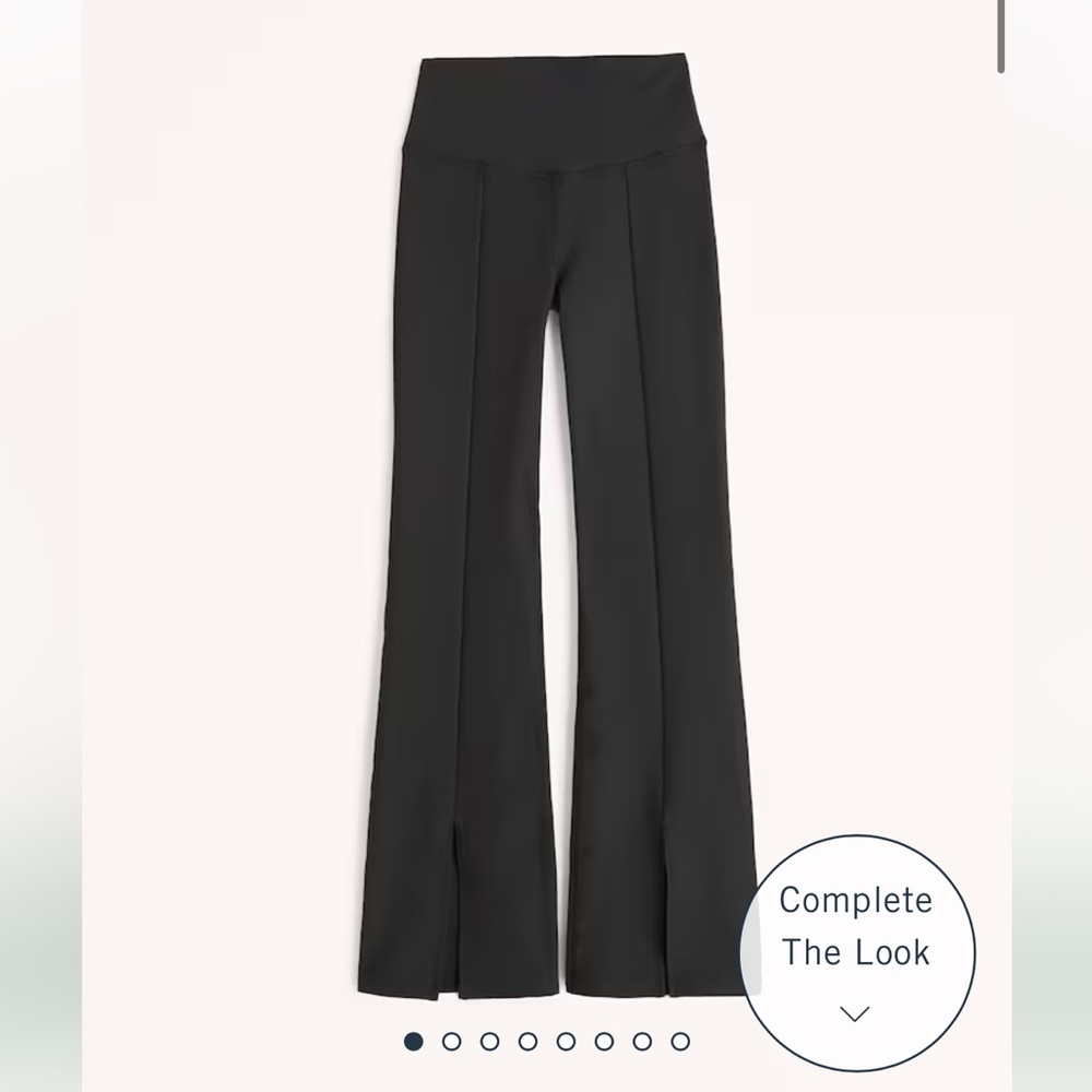Abercrombie front slit yoga pants in black. Size XS.